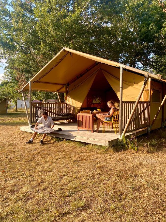 Camping La Kahute - Tente Lodge Au Coeur De La Foret Carcans Exterior photo