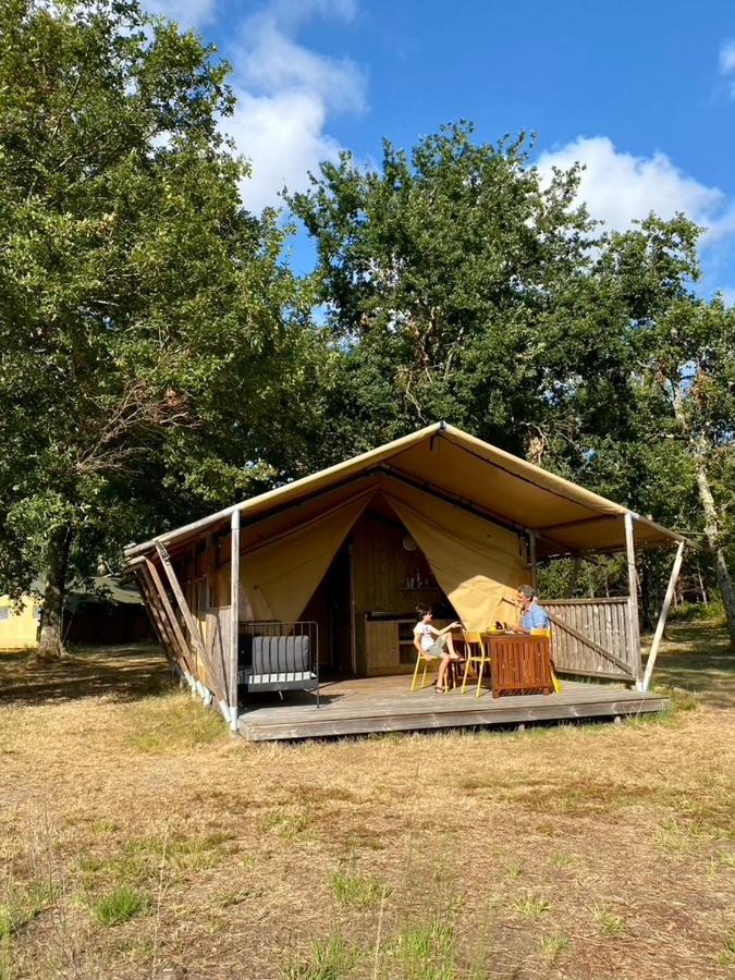Camping La Kahute - Tente Lodge Au Coeur De La Foret Carcans Exterior photo
